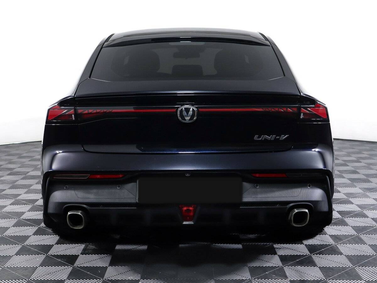 Changan UNI-V б/у, 2023, Роботизированная. Фото: #5