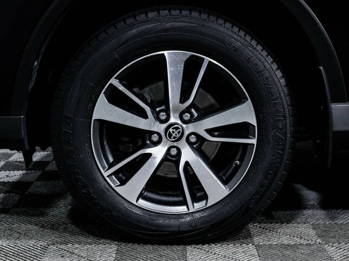 Toyota RAV4 б/у, 2017, Автоматическая. Фото: #14