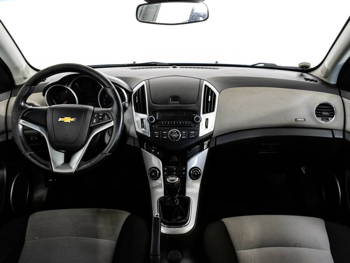 Chevrolet Cruze б/у, 2014, Механическая. Фото: #9