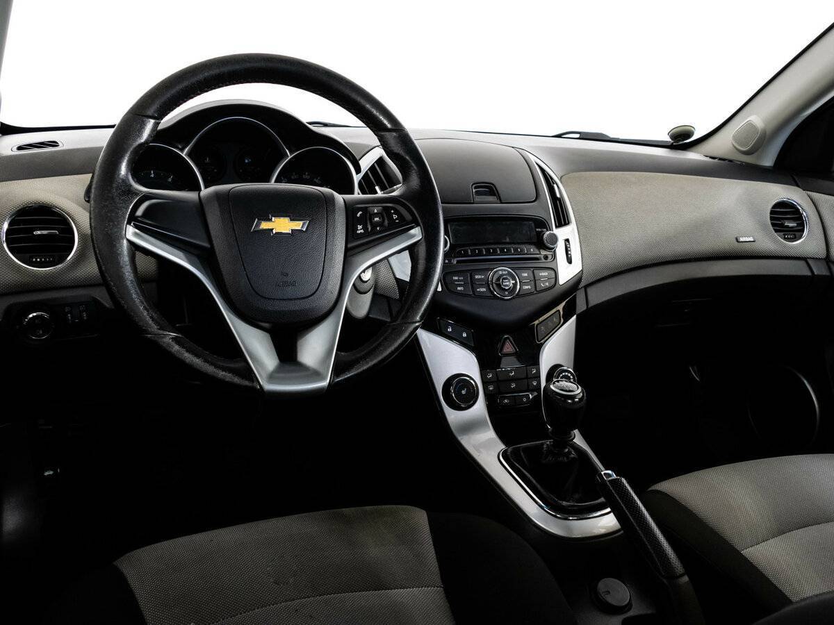 Chevrolet Cruze б/у, 2014, Механическая. Фото: #10
