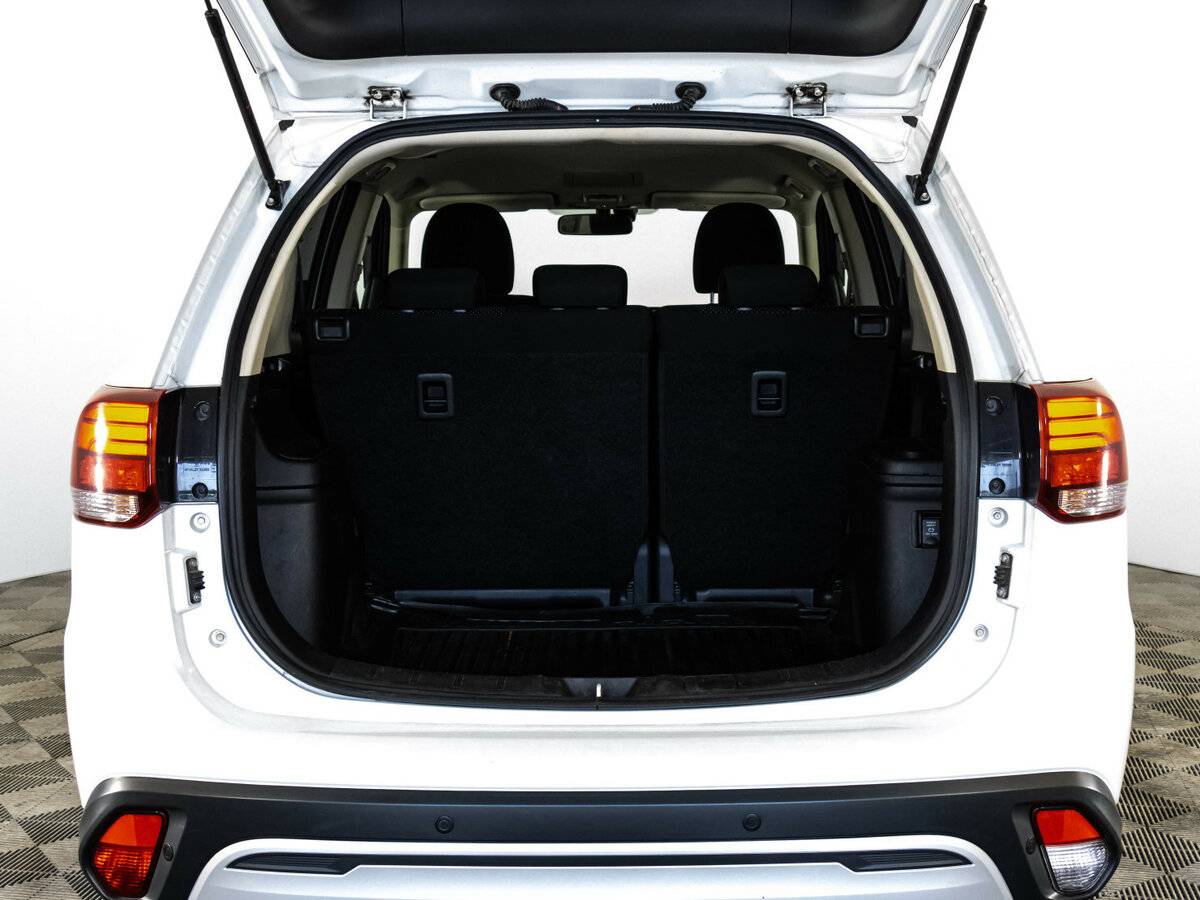 Mitsubishi Outlander б/у, 2019, Вариатор. Фото: #16