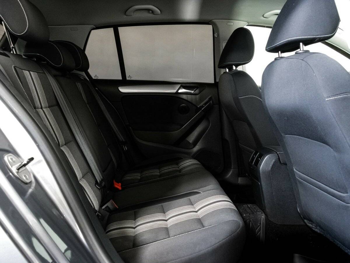 Volkswagen Golf б/у, 2012, Механическая. Фото: #14