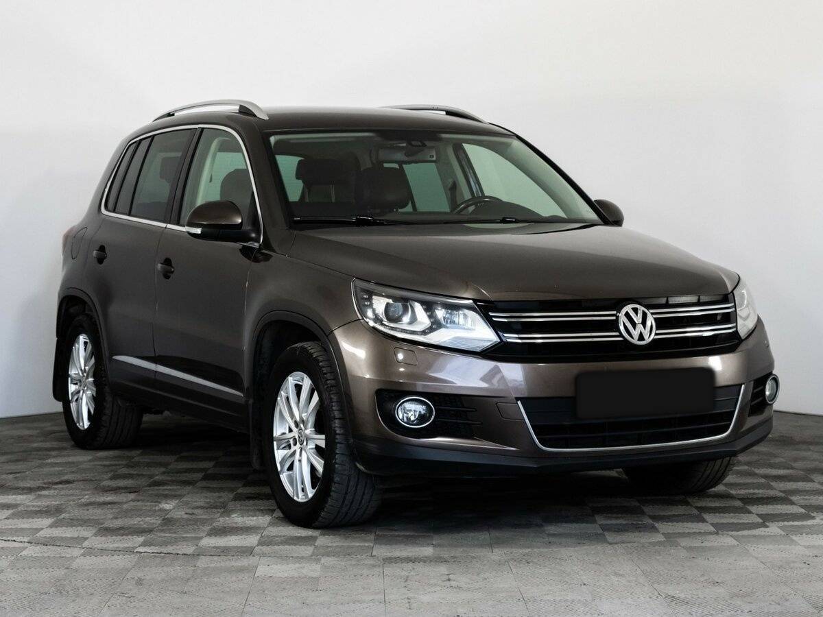 Volkswagen Tiguan б/у, 2014, Автоматическая. Фото: #2