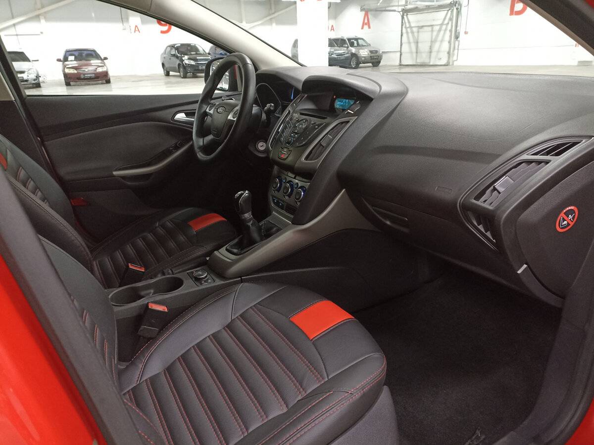 Ford Focus б/у, 2012, Механическая. Фото: #10