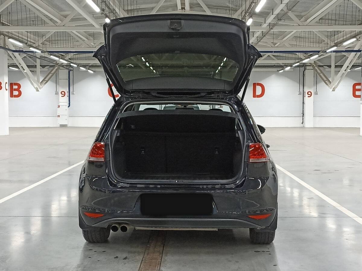 Volkswagen Golf б/у, 2013, Механическая. Фото: #9