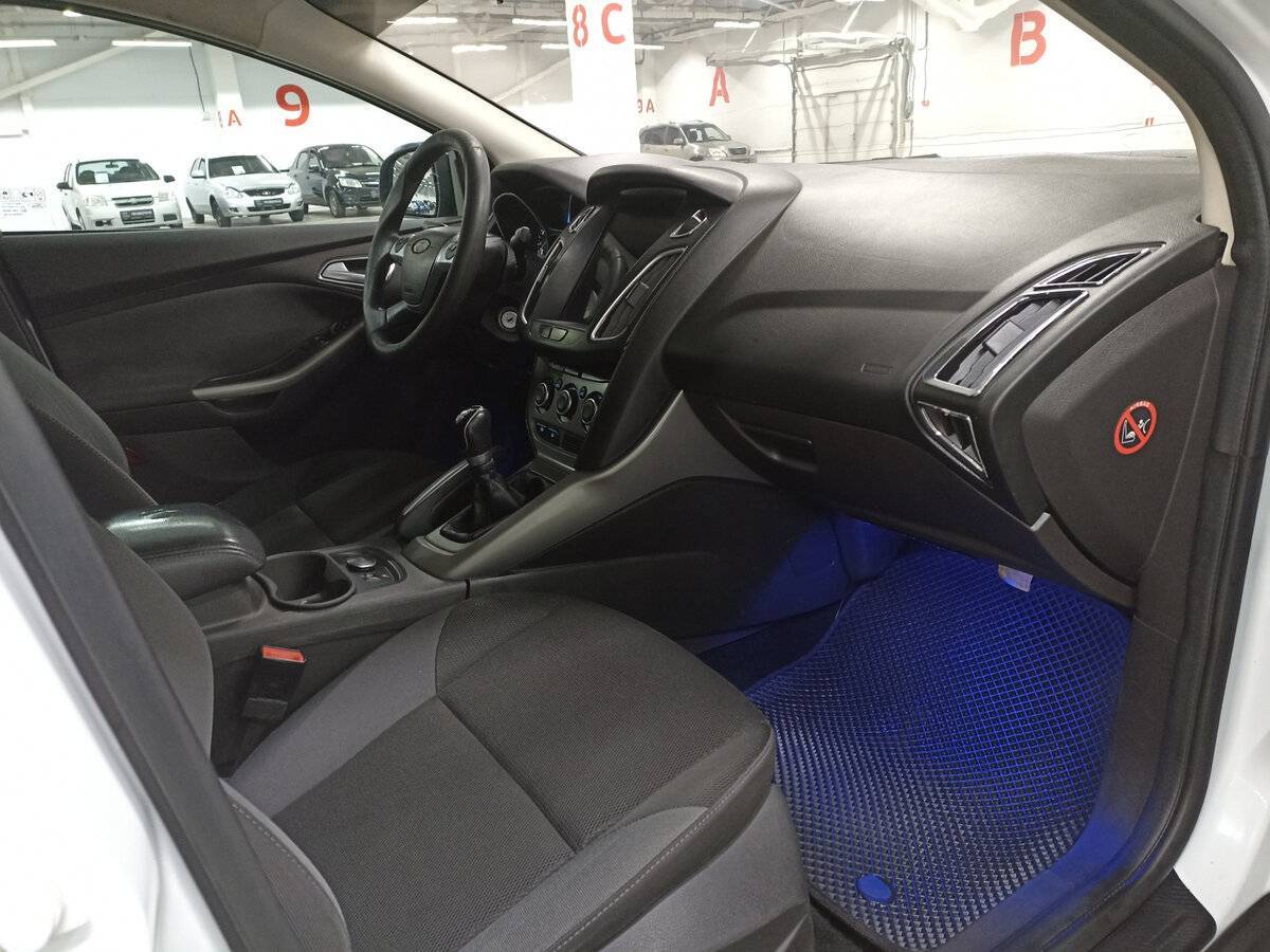 Ford Focus б/у, 2013, Механическая. Фото: #10