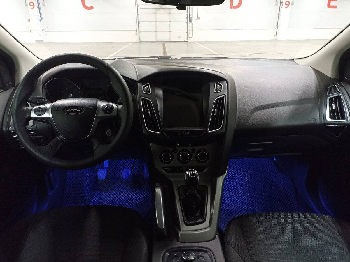 Ford Focus б/у, 2013, Механическая. Фото: #13