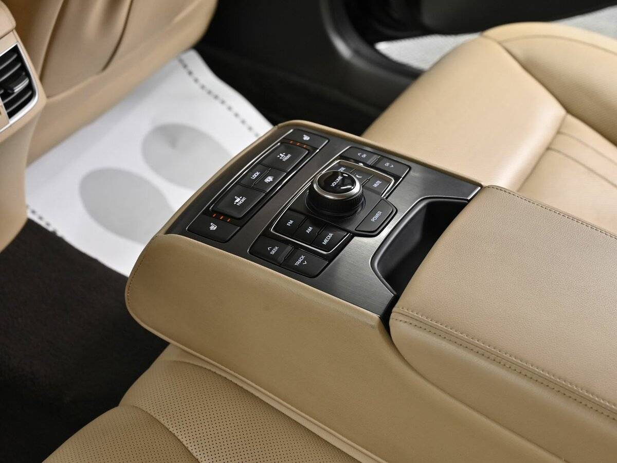 Hyundai Genesis б/у, 2016, Автоматическая. Фото: #18