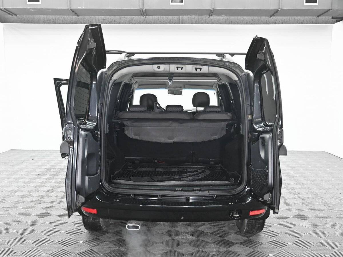 Lada (ВАЗ) Largus б/у, 2015, Механическая. Фото: #4