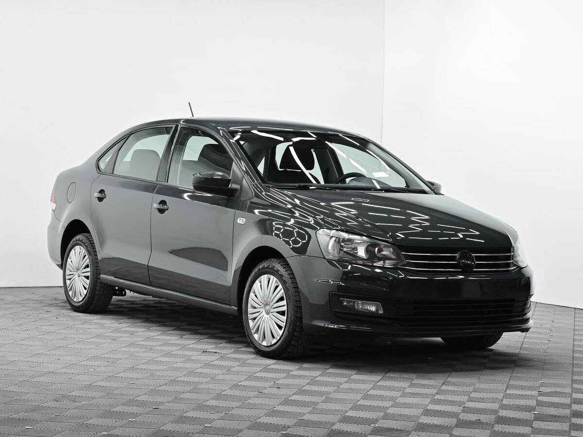 Volkswagen Polo б/у, 2017, Автоматическая. Фото: #1