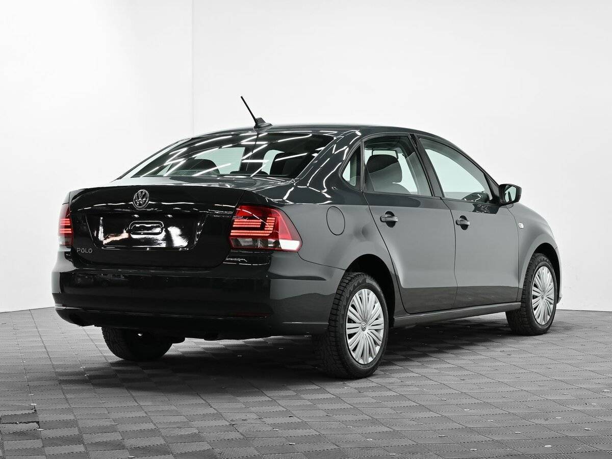 Volkswagen Polo б/у, 2017, Автоматическая. Фото: #3