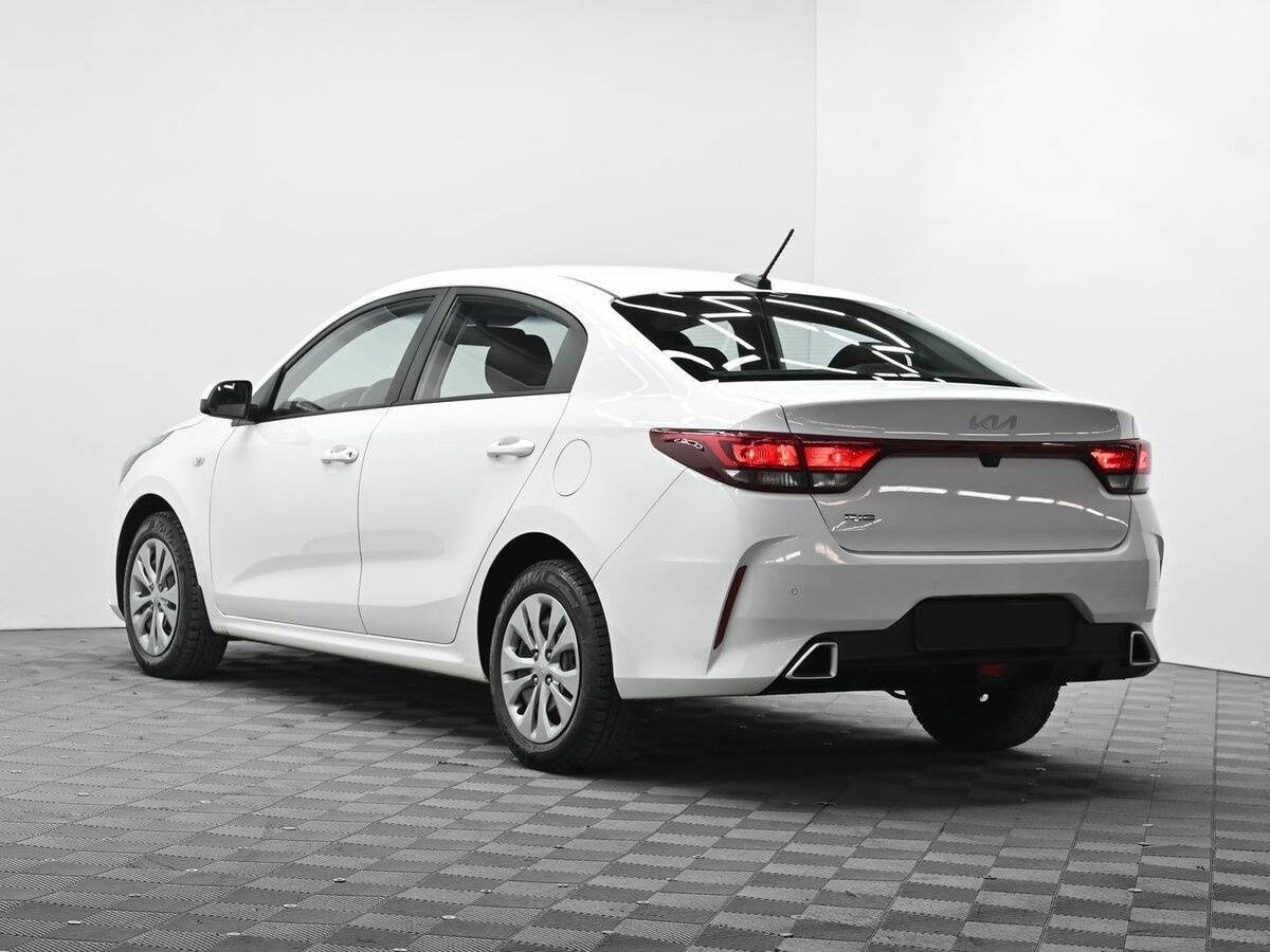 Kia Rio б/у, 2022, Автоматическая. Фото: #2