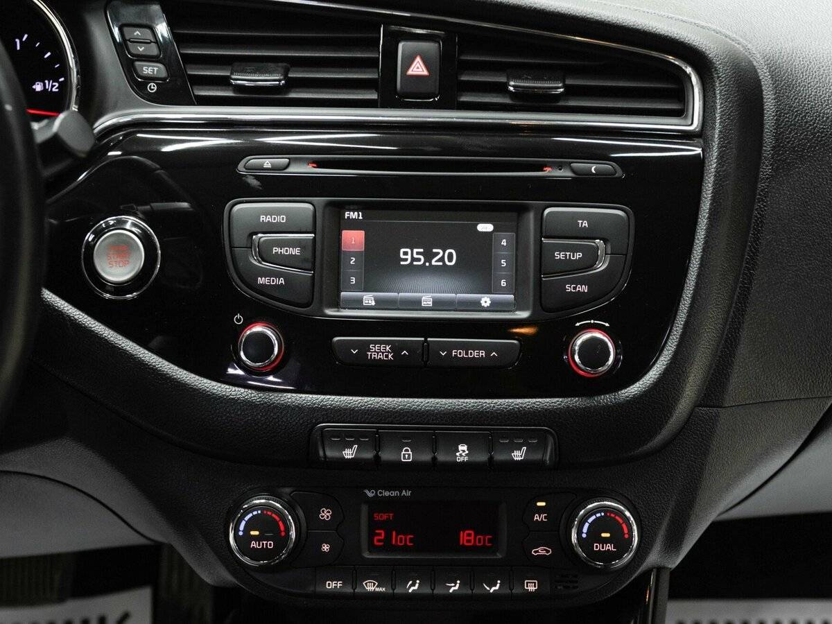 Kia Ceed б/у, 2016, Роботизированная. Фото: #11