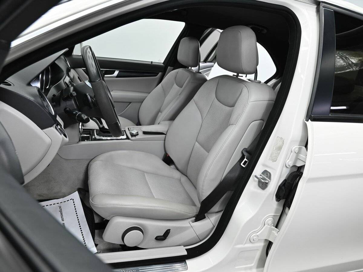 Mercedes-Benz C-Класс б/у, 2012, Автоматическая. Фото: #4