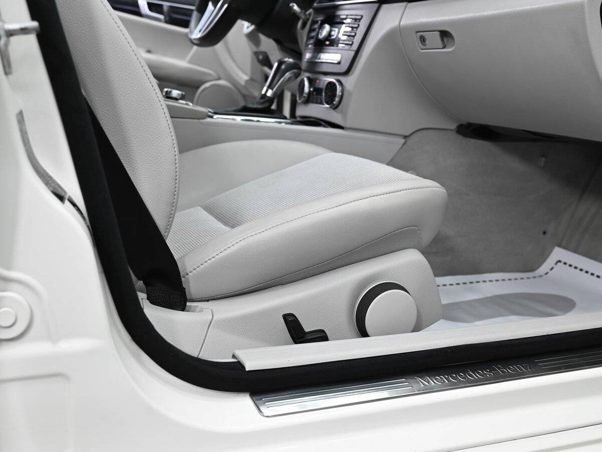 Mercedes-Benz C-Класс б/у, 2012, Автоматическая. Фото: #11
