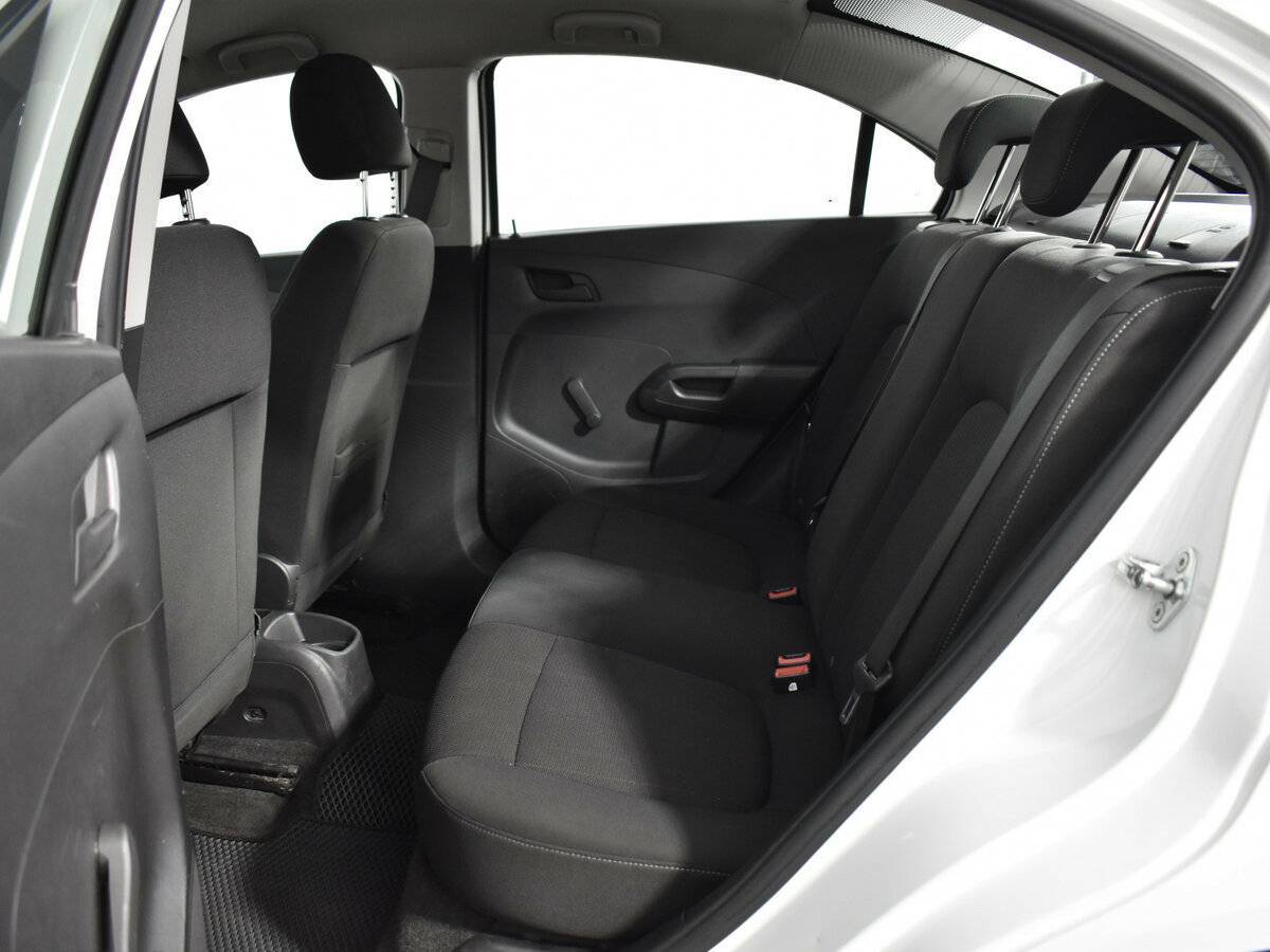 Chevrolet Aveo б/у, 2013, Автоматическая. Фото: #11