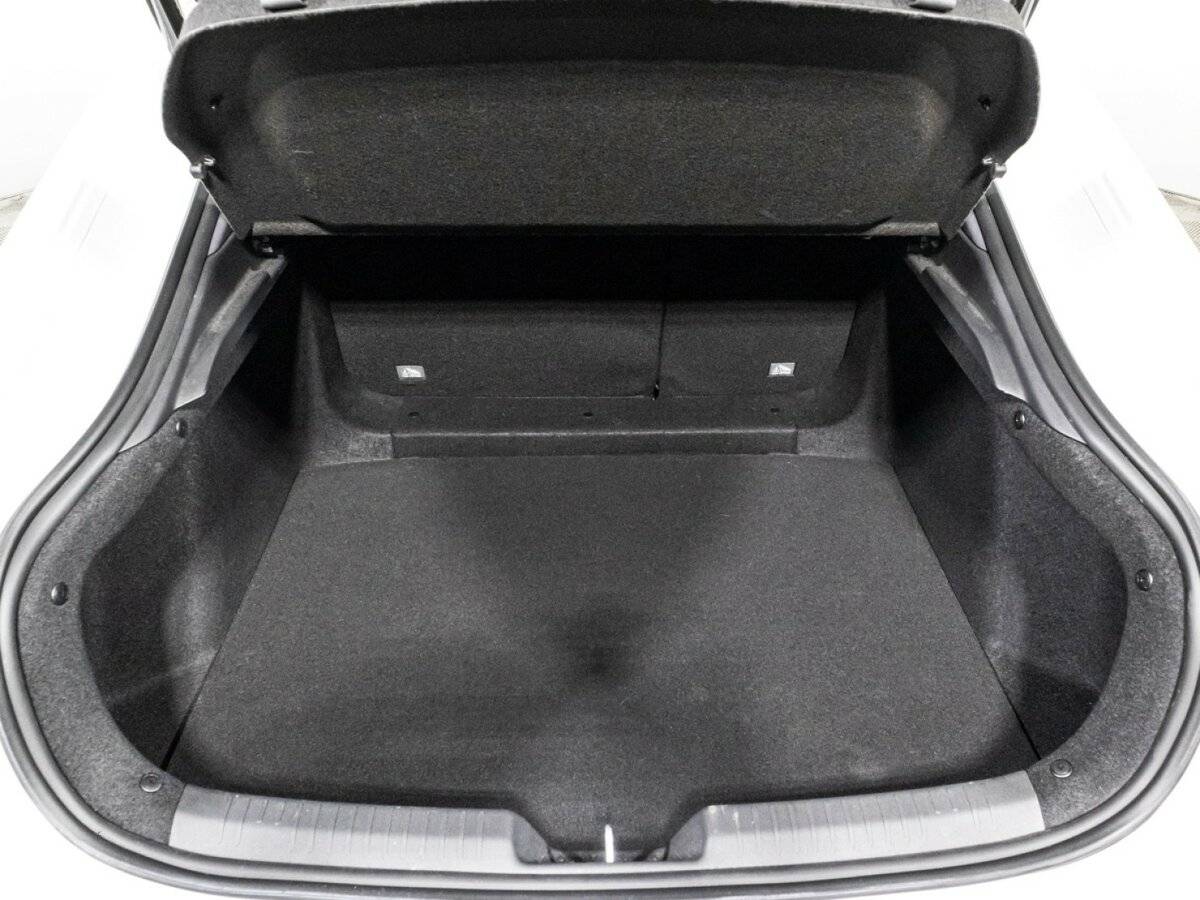 Changan UNI-V б/у, 2023, Роботизированная. Фото: #14