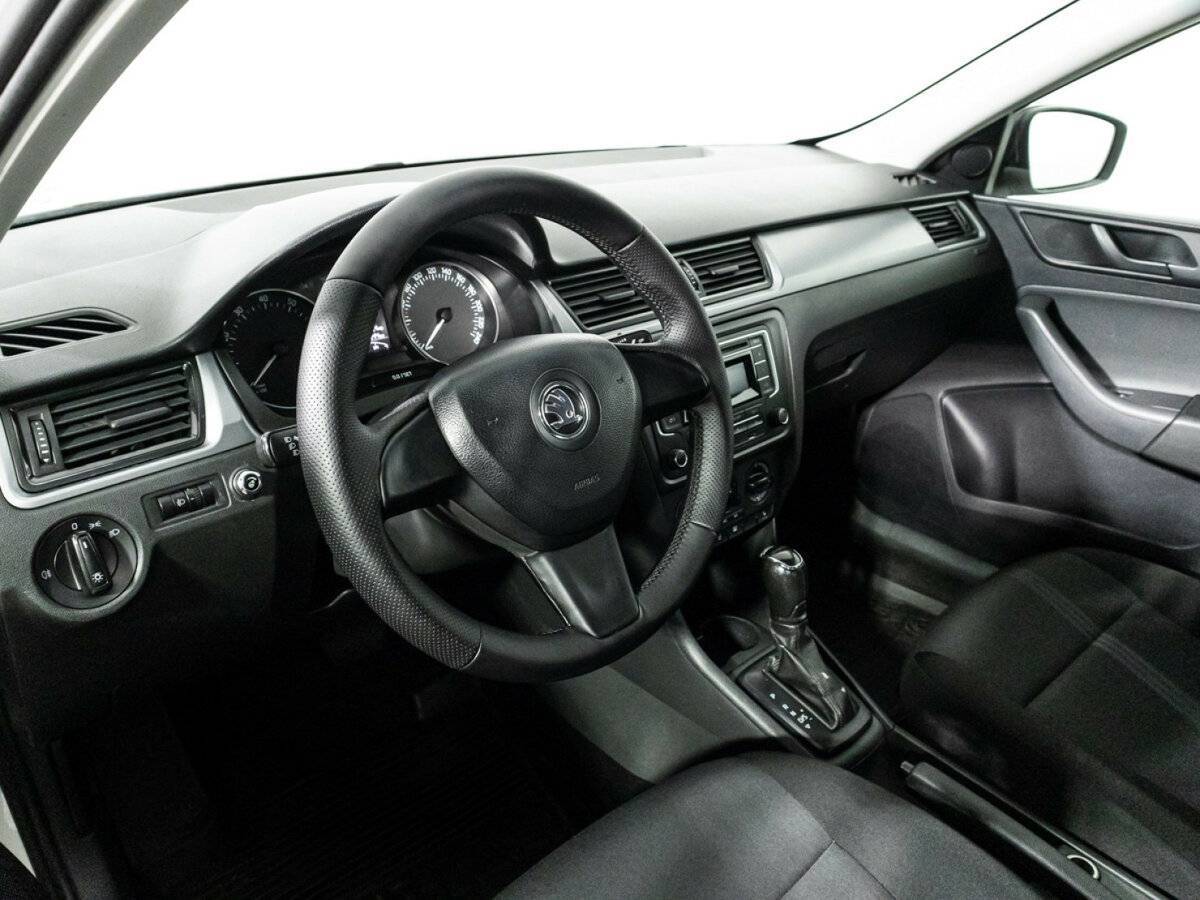 Шкода Рапид б/у, 2015, Автоматическая. Фото: #10