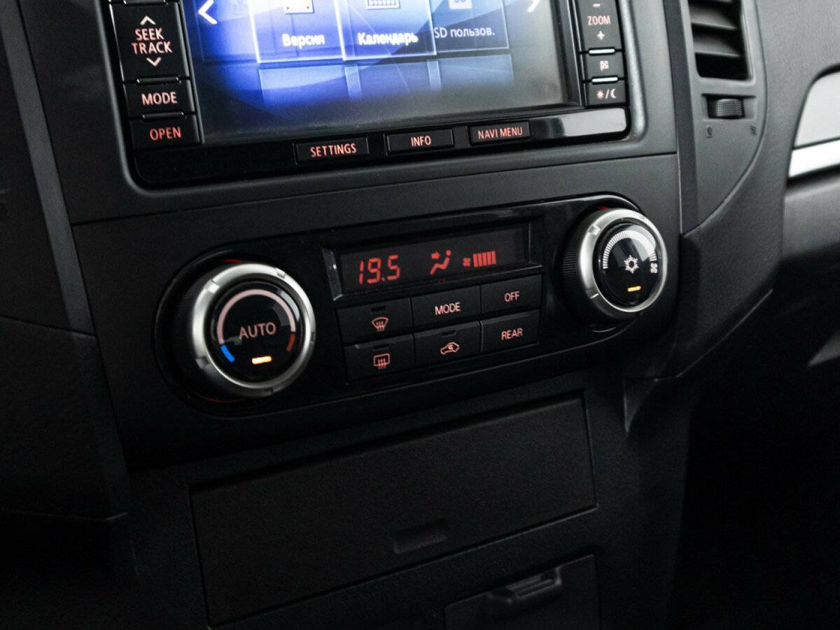 Mitsubishi Pajero б/у, 2012, Автоматическая. Фото: #18