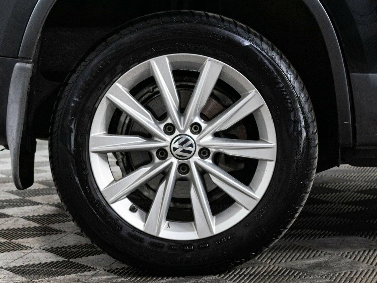 Volkswagen Tiguan б/у, 2013, Автоматическая. Фото: #15