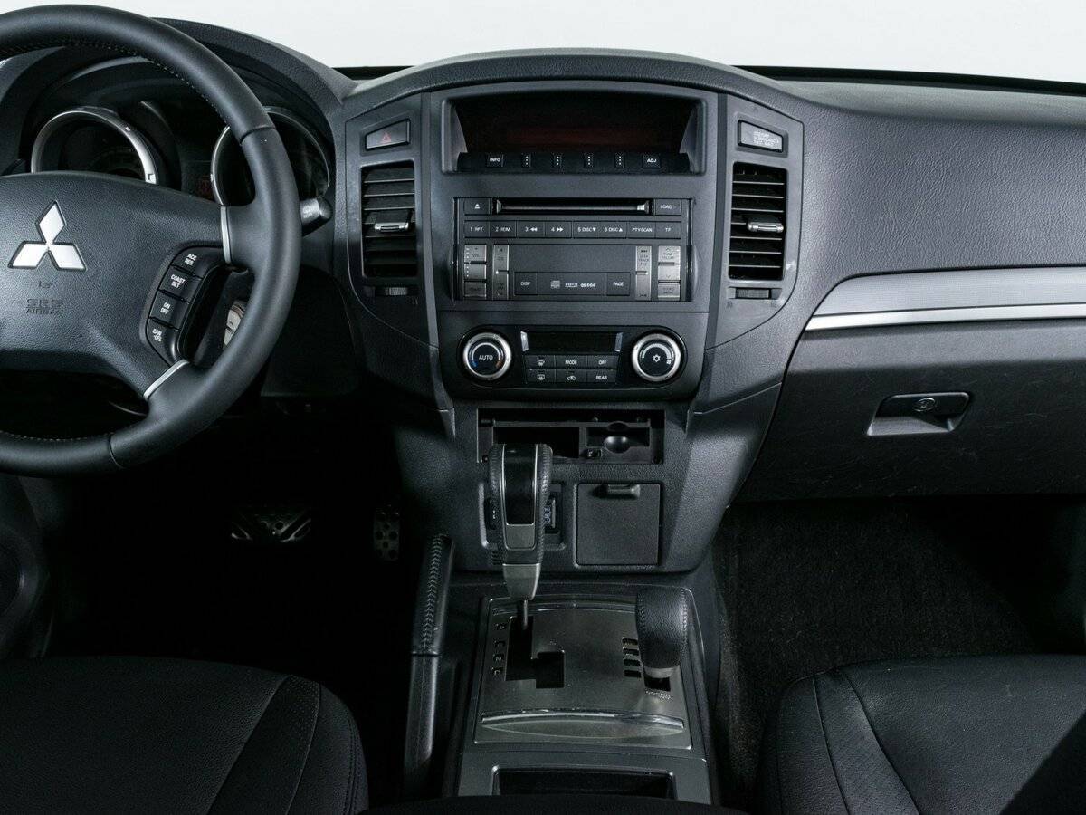 Mitsubishi Pajero б/у, 2013, Автоматическая. Фото: #10