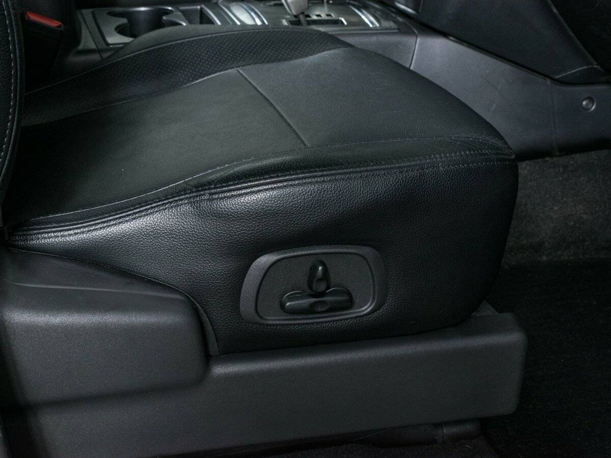 Mitsubishi Pajero б/у, 2013, Автоматическая. Фото: #15