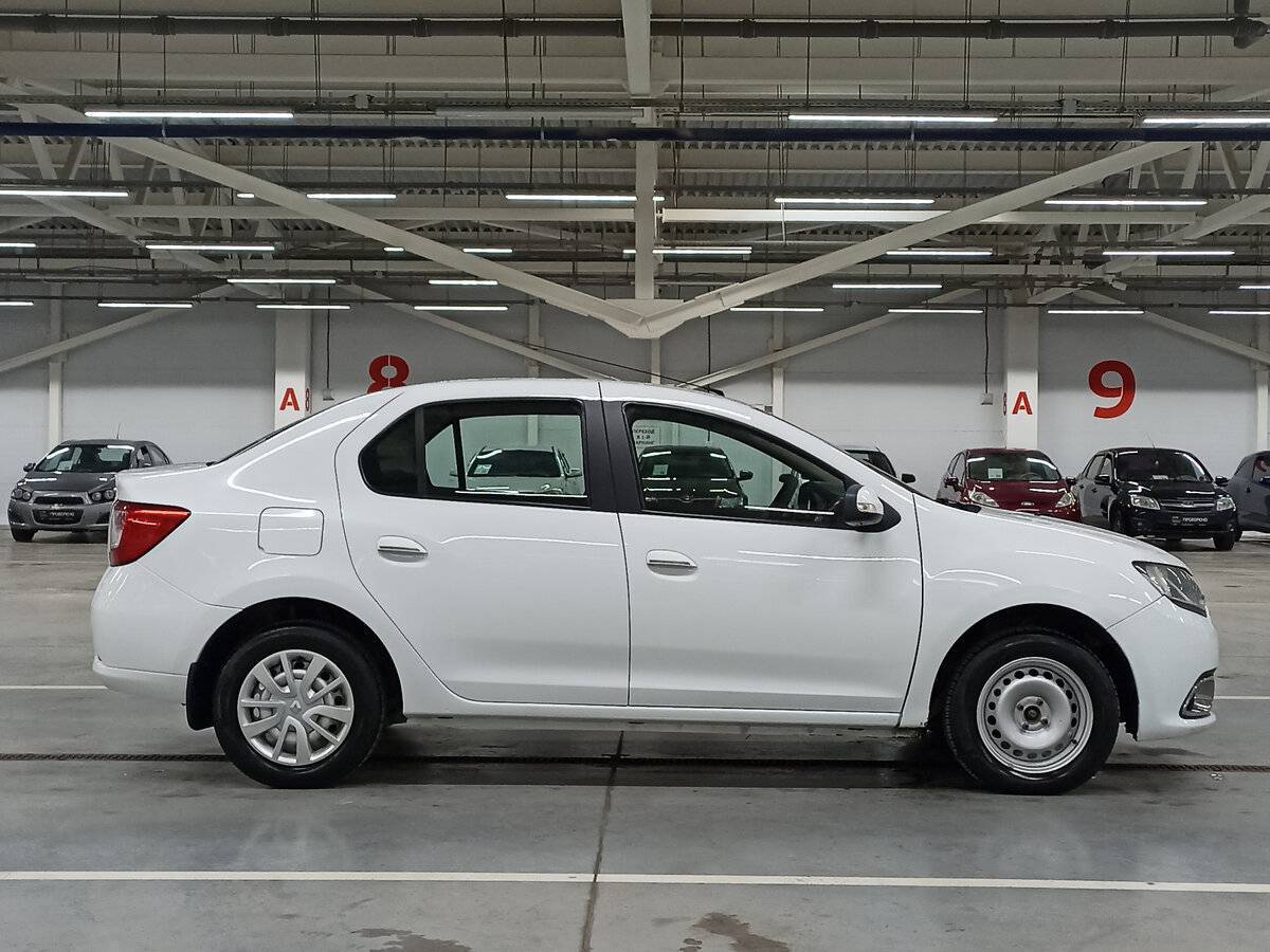 Renault Logan б/у, 2017, Автоматическая. Фото: #3