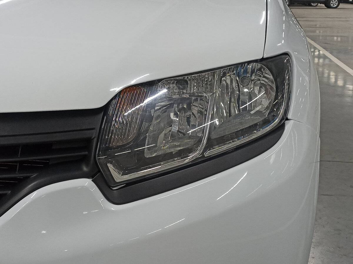 Renault Logan б/у, 2017, Автоматическая. Фото: #16