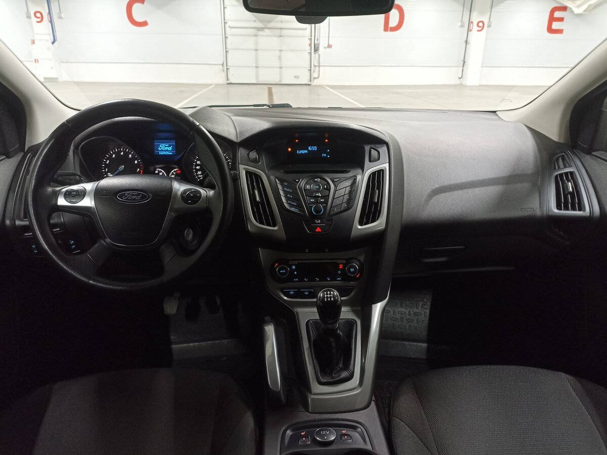 Ford Focus б/у, 2013, Механическая. Фото: #13