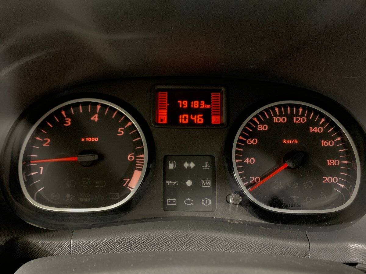 Renault Duster б/у, 2013, Механическая. Фото: #13