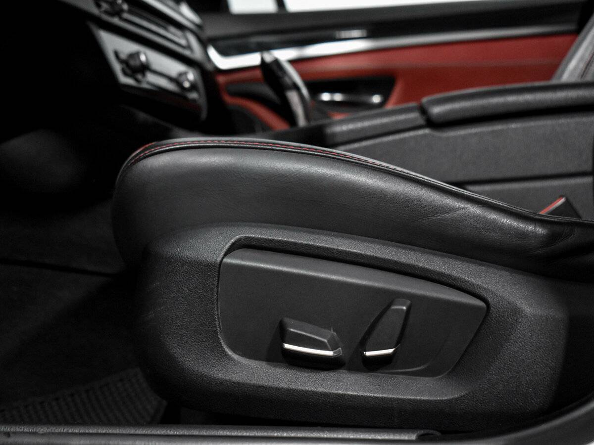 BMW 5 серии б/у, 2013, Автоматическая. Фото: #7