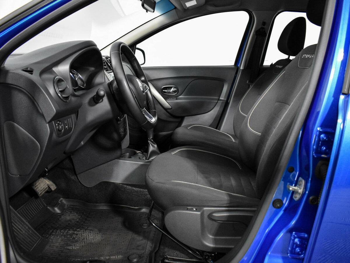 Рено Логан б/у, 2019, Автоматическая. Фото: #9