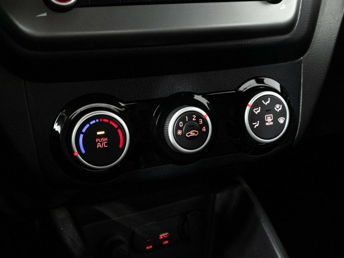 Kia Rio б/у, 2016, Механическая. Фото: #16