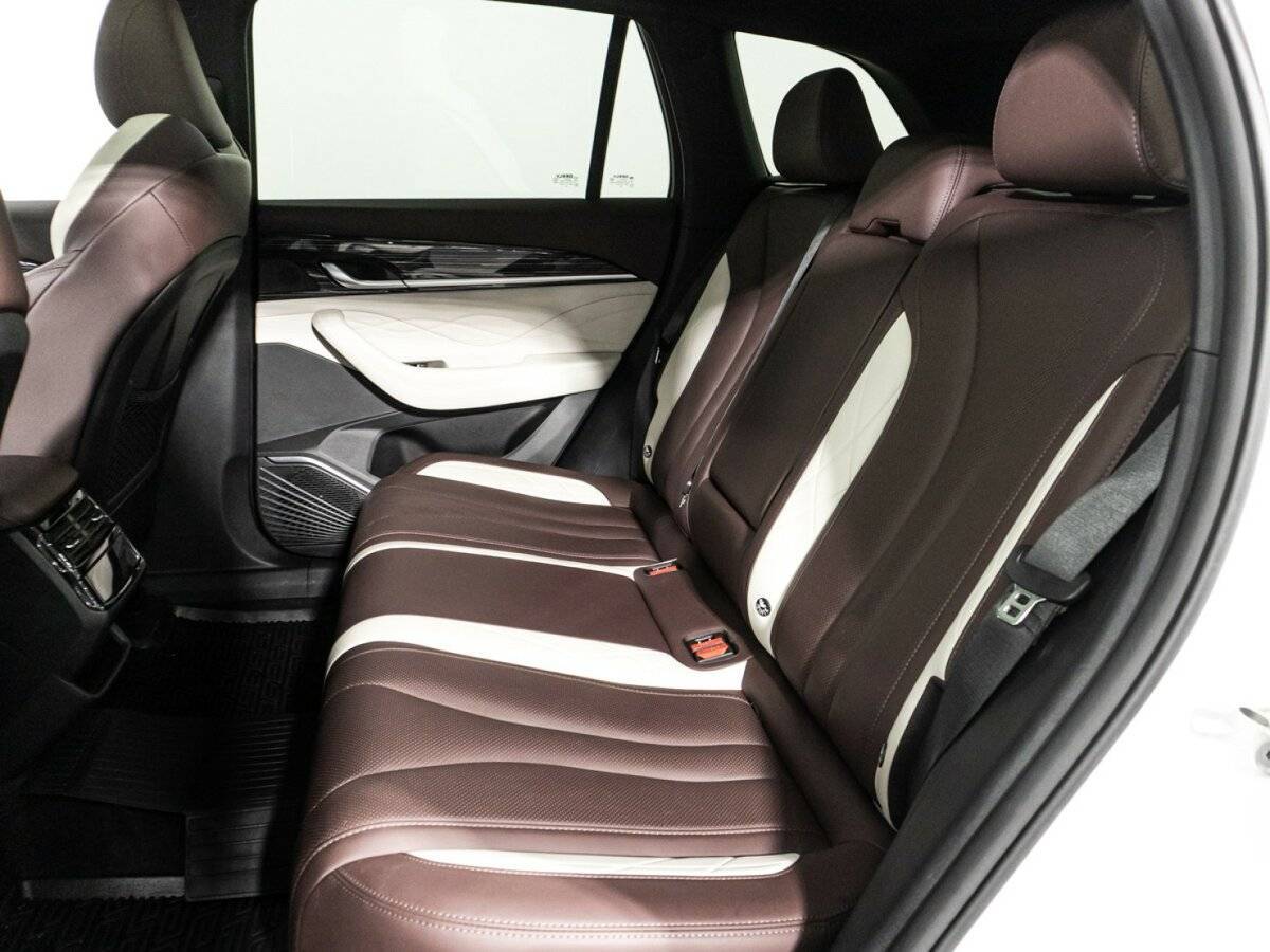 Geely Monjaro б/у, 2023, Автоматическая. Фото: #9