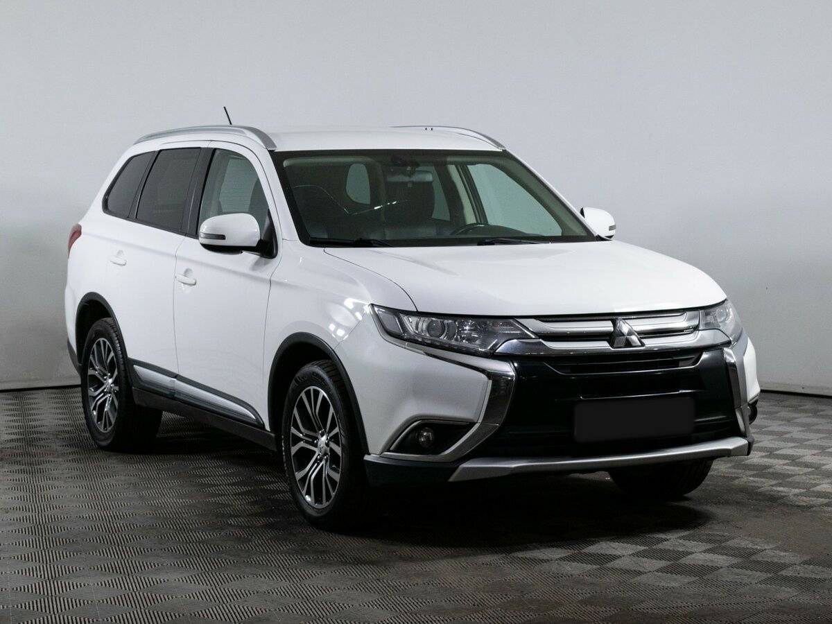Mitsubishi Outlander б/у, 2016, Вариатор. Фото: #2