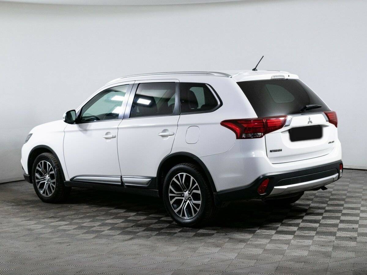 Mitsubishi Outlander б/у, 2016, Вариатор. Фото: #6