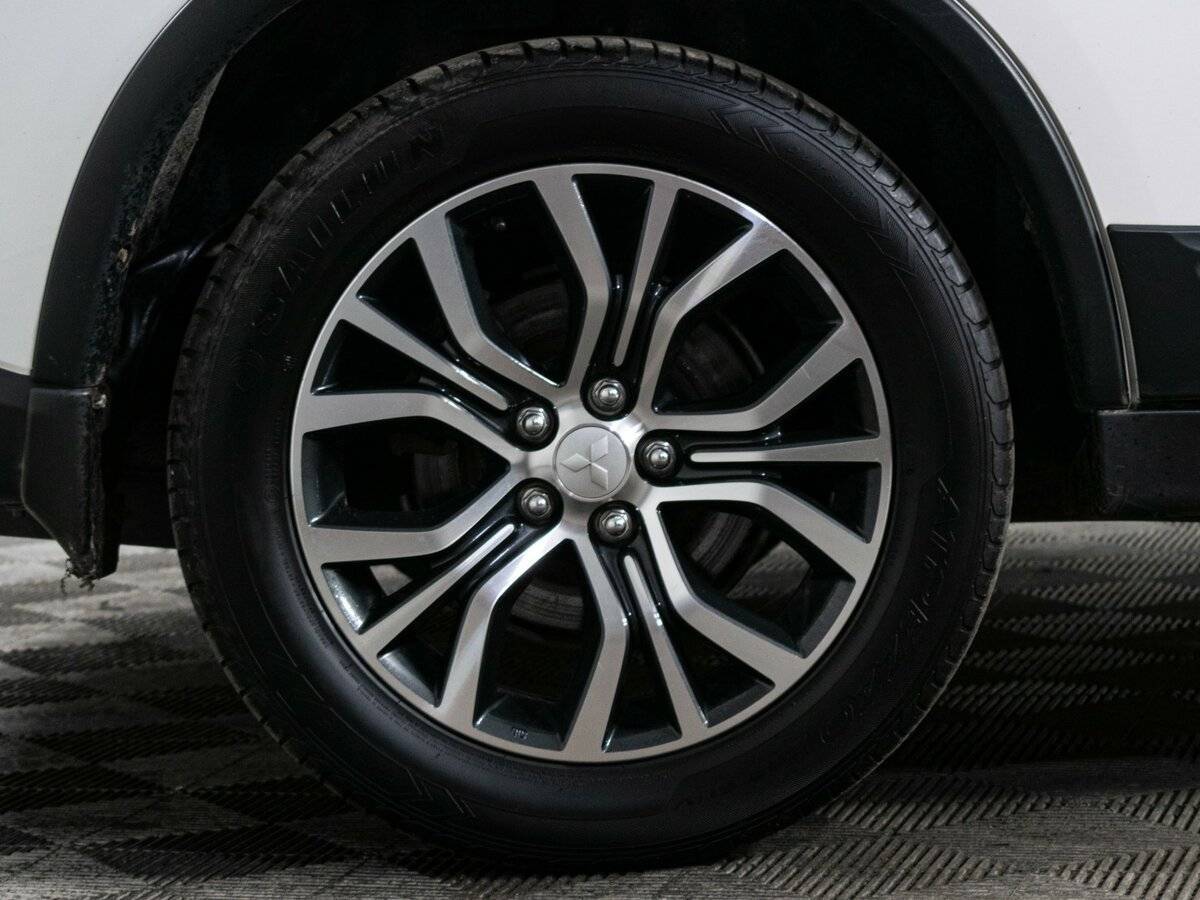 Mitsubishi Outlander б/у, 2016, Вариатор. Фото: #18