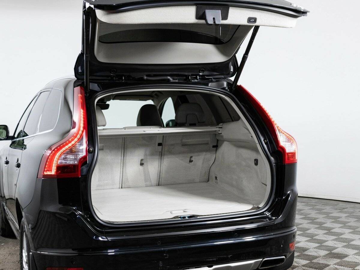 Volvo XC60 б/у, 2016, Автоматическая. Фото: #8