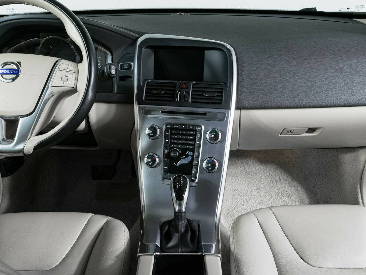 Volvo XC60 б/у, 2016, Автоматическая. Фото: #11