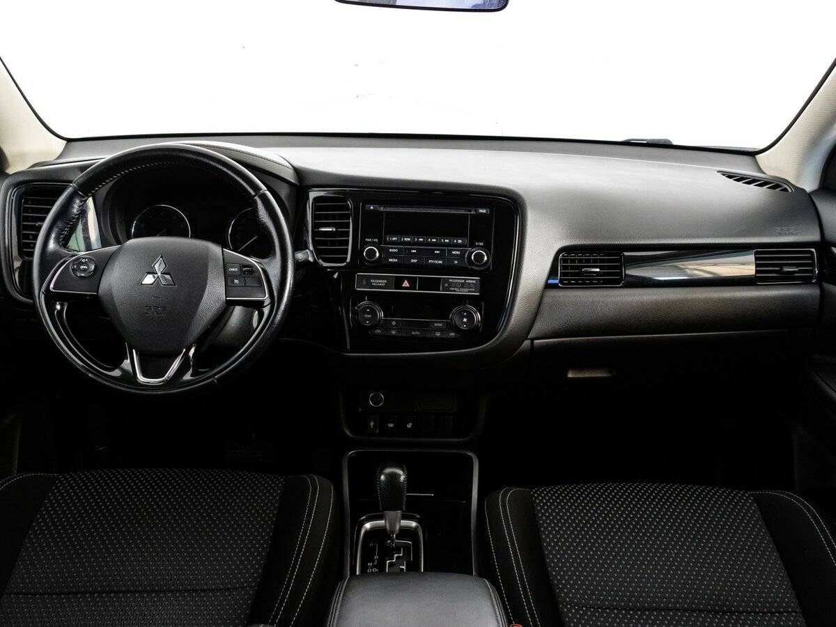 Mitsubishi Outlander б/у, 2020, Вариатор. Фото: #9