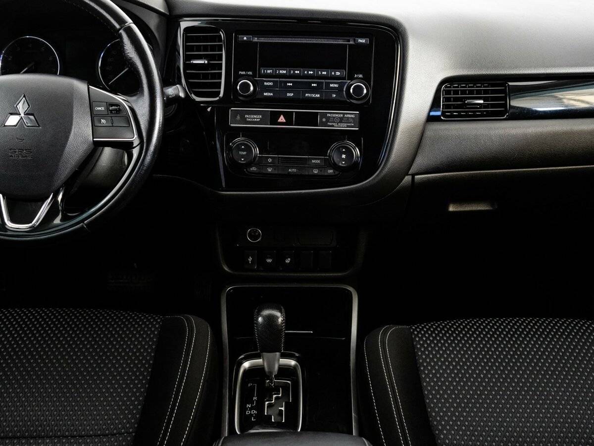 Mitsubishi Outlander б/у, 2020, Вариатор. Фото: #12