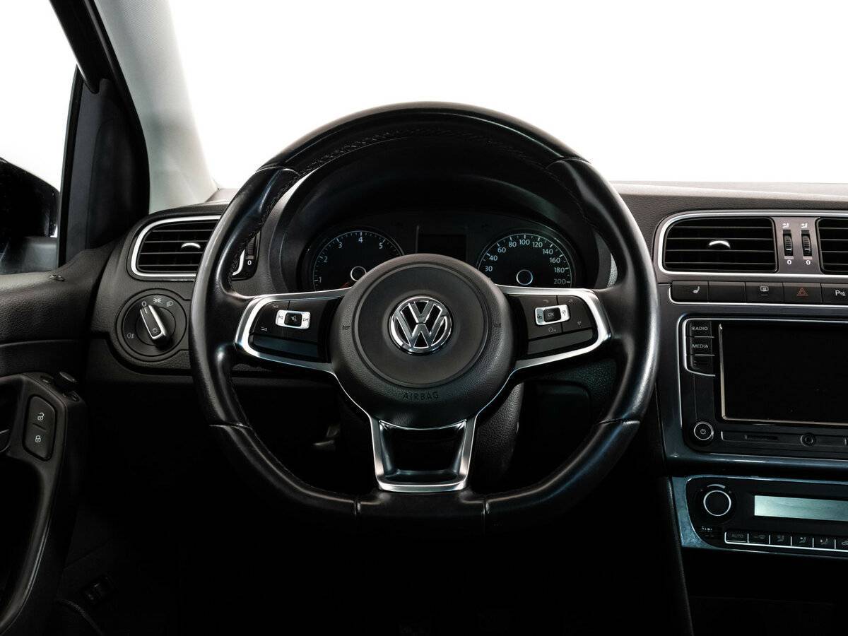 Volkswagen Polo б/у, 2019, Механическая. Фото: #10
