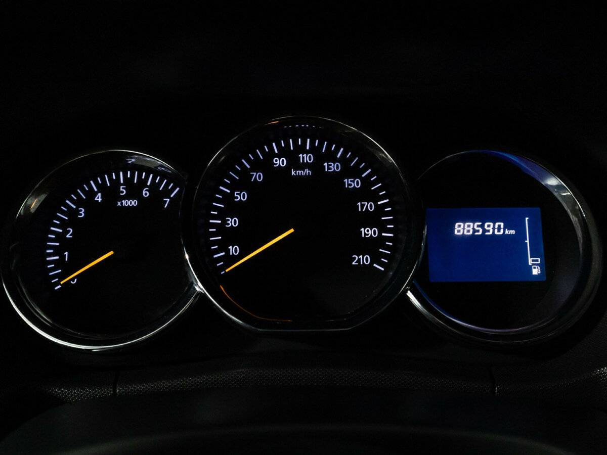 Renault Duster б/у, 2018, Механическая. Фото: #11