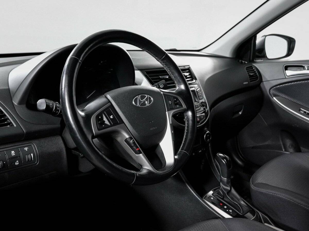 Хендай Солярис б/у, 2015, Автоматическая. Фото: #9