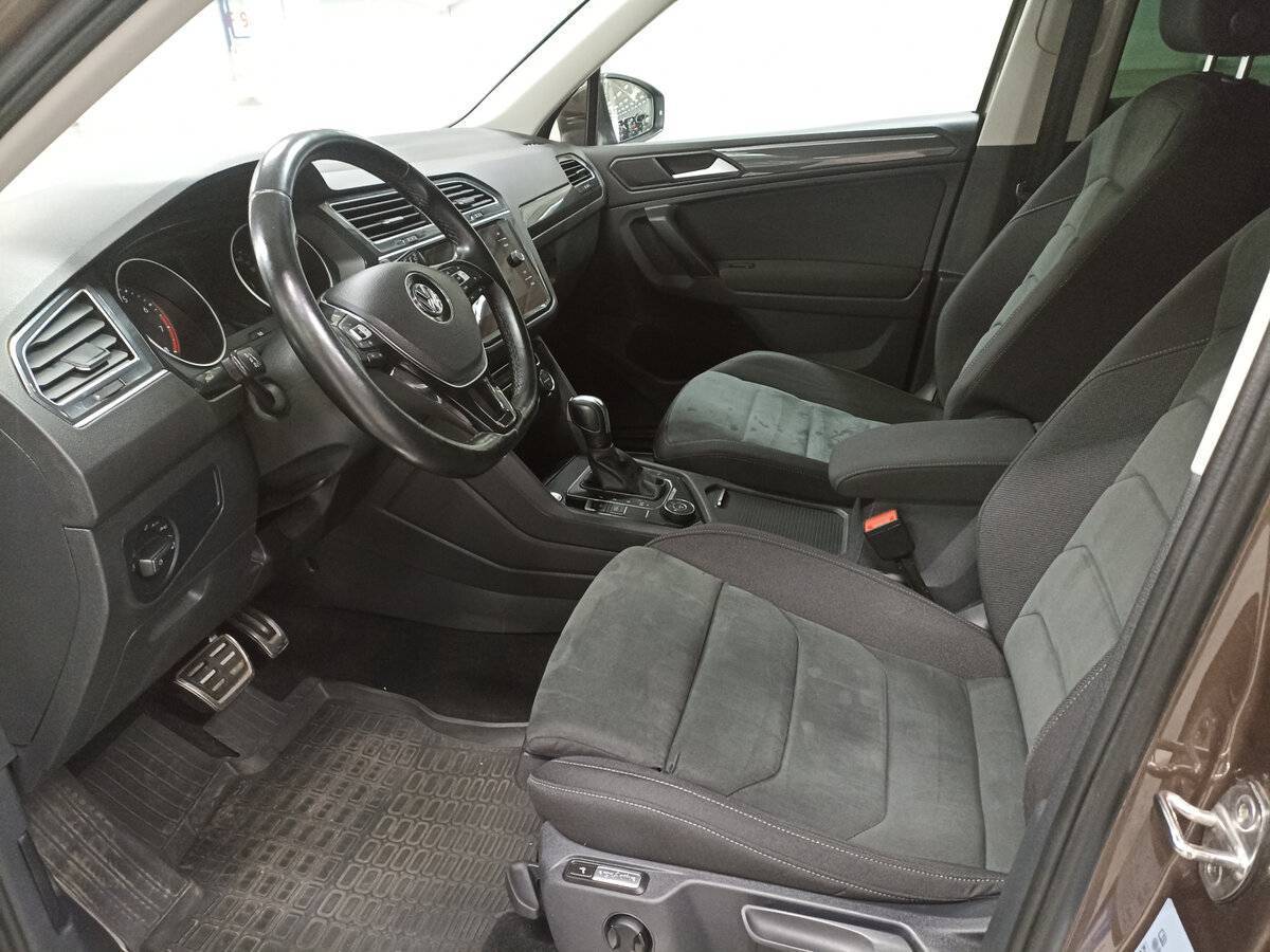 Volkswagen Tiguan б/у, 2020, Роботизированная. Фото: #15