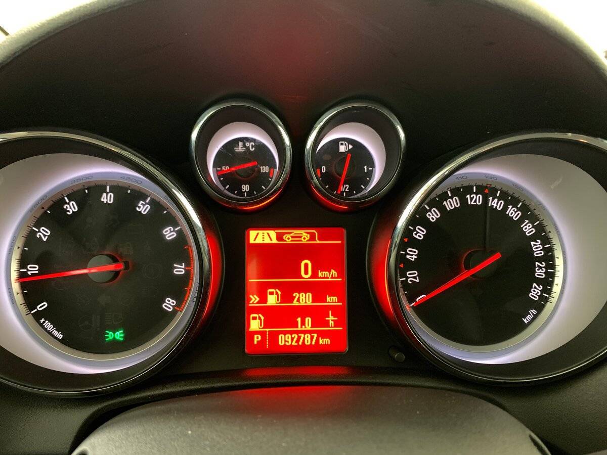 Opel Astra б/у, 2014, Автоматическая. Фото: #13