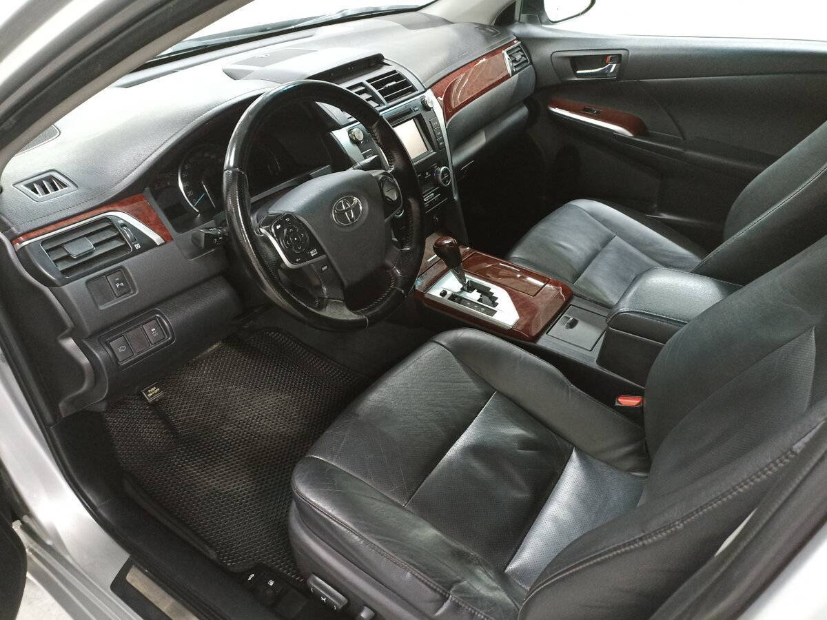 Toyota Camry б/у, 2014, Автоматическая. Фото: #15