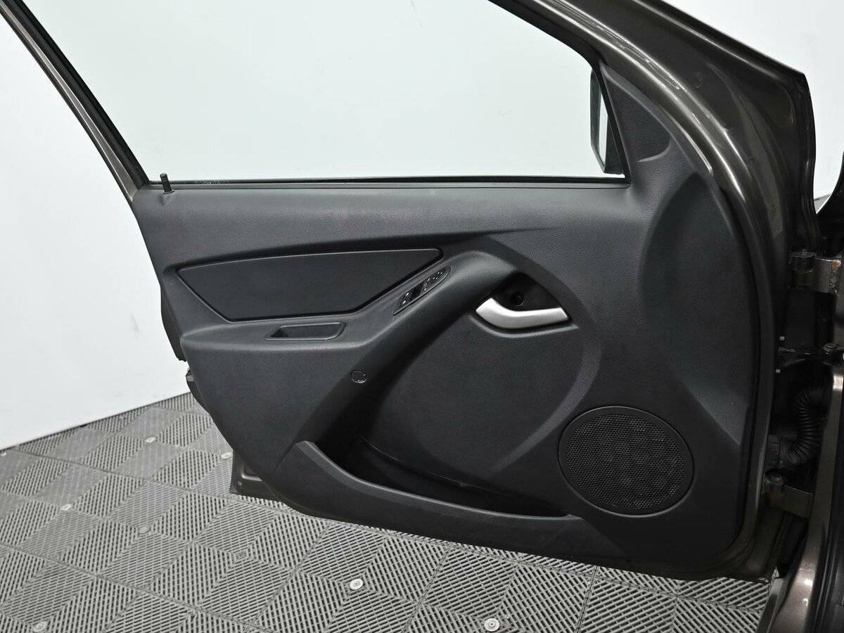 Lada (ВАЗ) Granta б/у, 2019, Механическая. Фото: #6