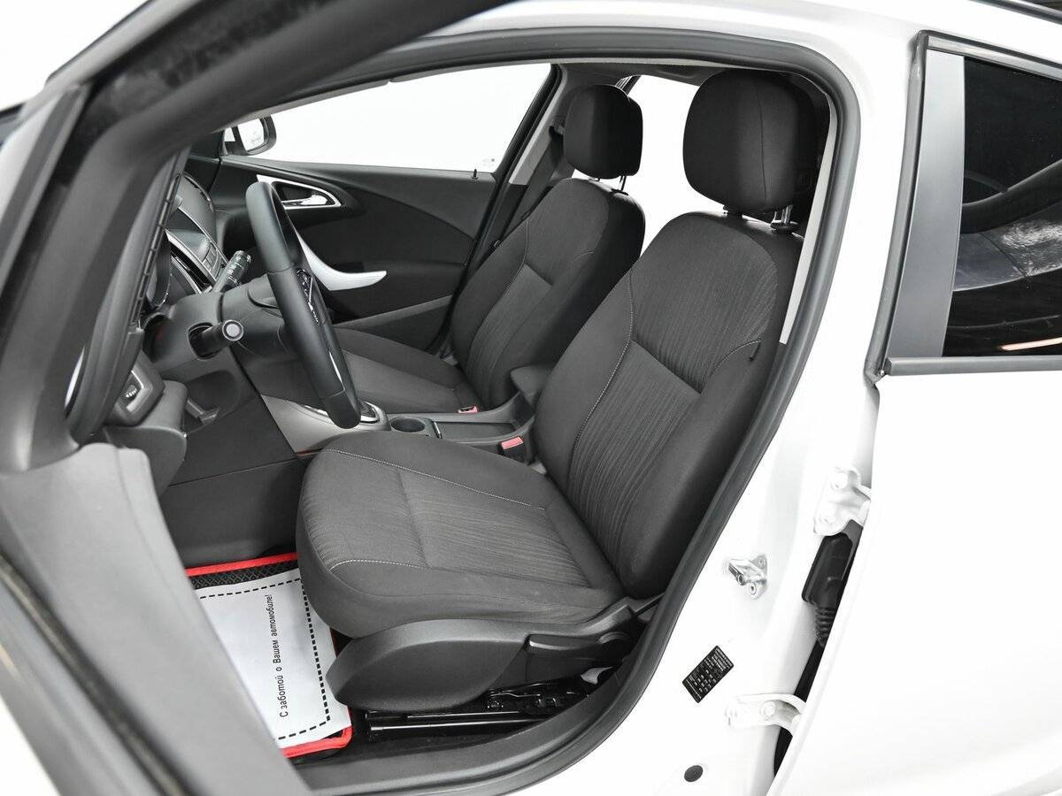 Opel Astra б/у, 2012, Автоматическая. Фото: #5