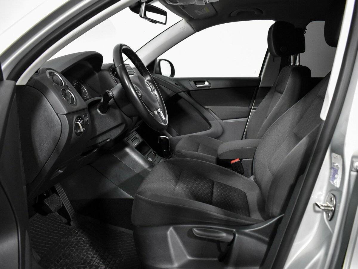 Volkswagen Tiguan б/у, 2013, Автоматическая. Фото: #10